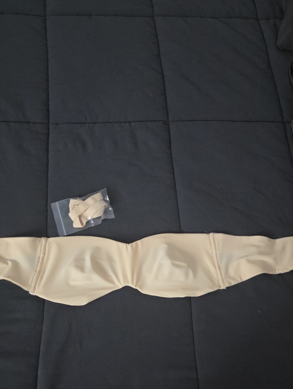 Seamless Strapless Bandeau Bra in Nude